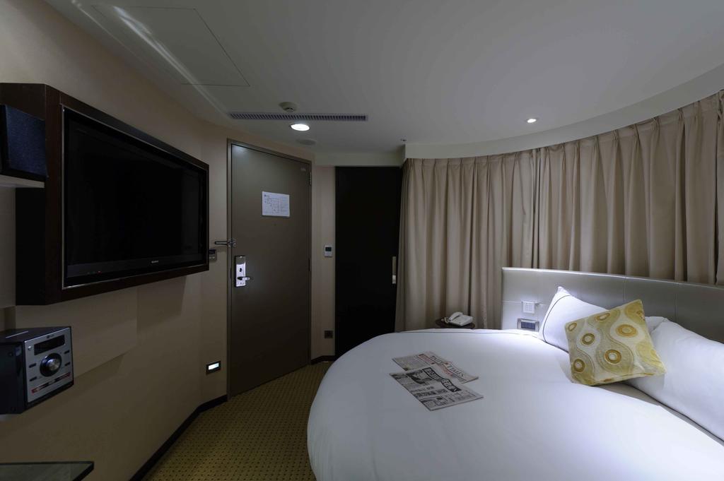 K Hotel Taipei Dunnan Oda fotoğraf
